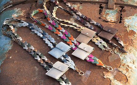 Telefoon &amp; Tassen Koord met portemonneetje pastel
