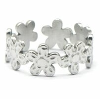 Verstelbare stalen bloemetjes ring